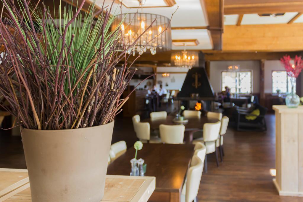 De Wolfshoeve Hotel Schoonebeek Exterior photo